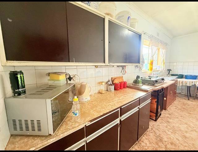 2 BEDROOM HOUSE FOR SALE IN VANDERBIJLPARK CW 6